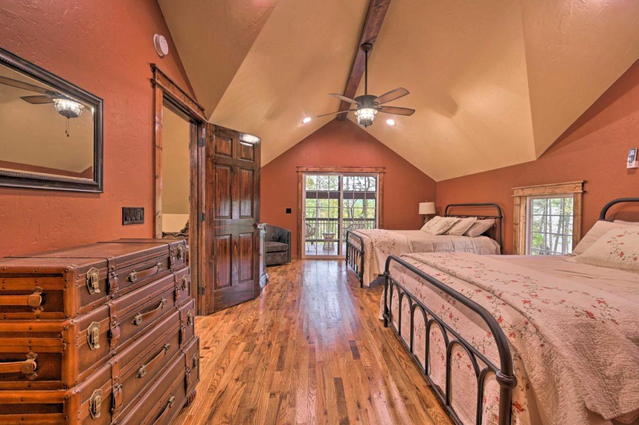 Tudor-Style Broken Bow Cottage With Hot Tub And Decks! Stephens Gap Екстериор снимка