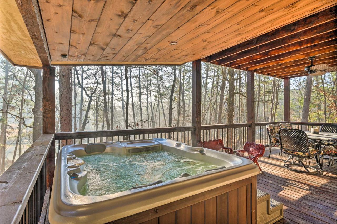 Tudor-Style Broken Bow Cottage With Hot Tub And Decks! Stephens Gap Екстериор снимка