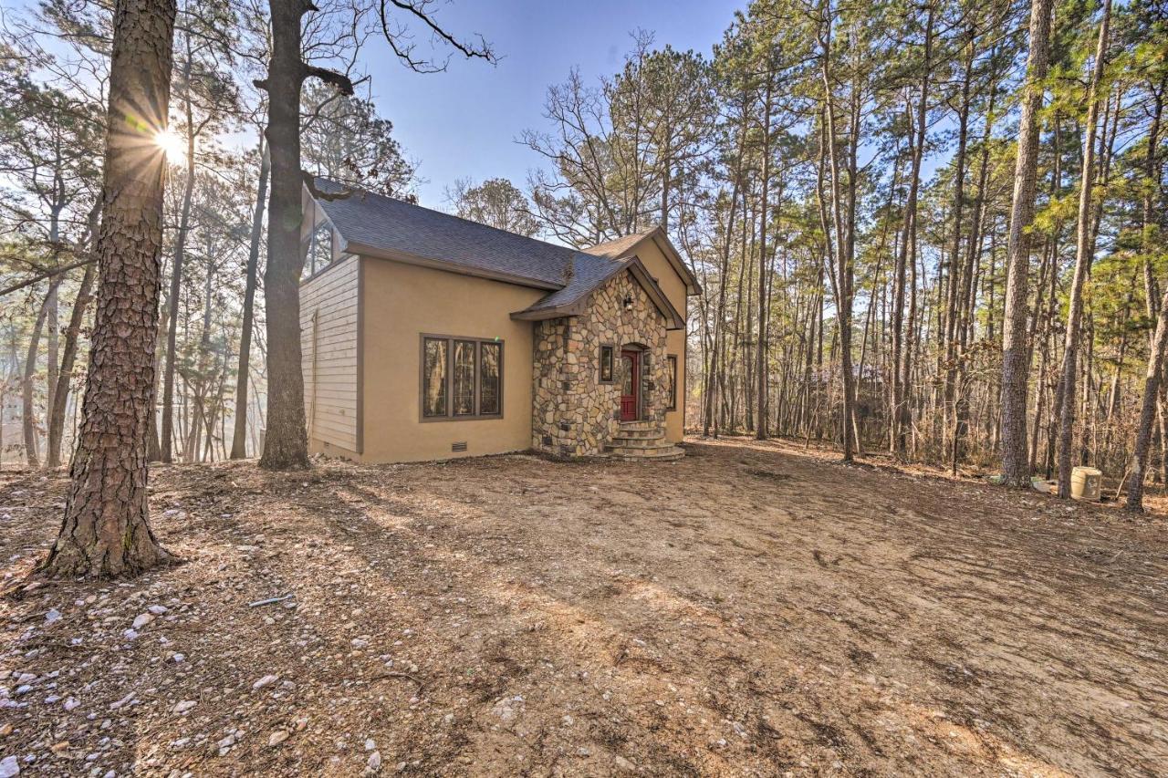 Tudor-Style Broken Bow Cottage With Hot Tub And Decks! Stephens Gap Екстериор снимка